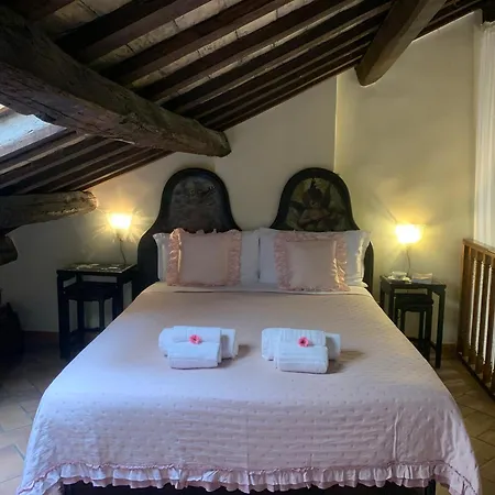 Appartamento Nel Centro Storico.